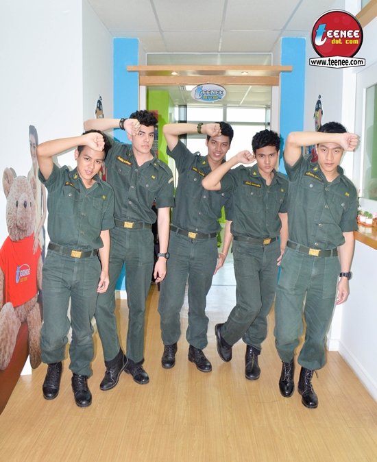 5 หนุ่ม รด.เขาชนผี