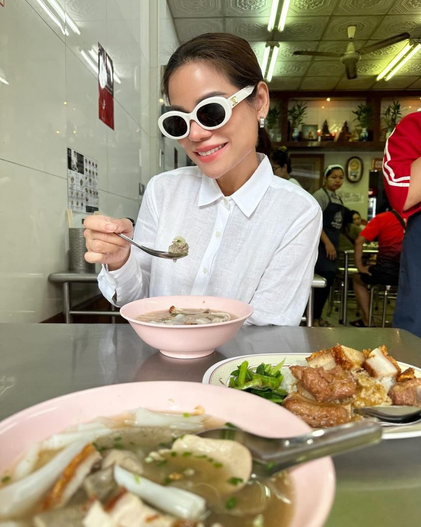  คู่รักลูกสองออกเดทเรียบง่าย กินข้าวข้างทางสุดชิลไม่ติดหรู