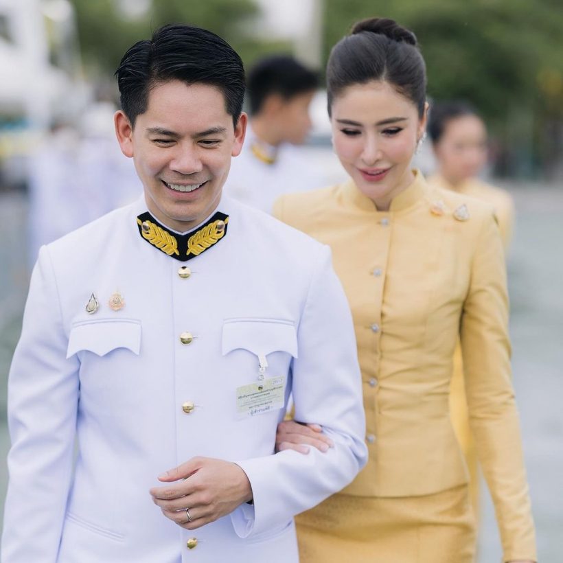 คู่รักหมื่นล้านเกี่ยวก้อยทำบุญ วันเฉลิมพระชนมพรรษาในหลวง ร.10 