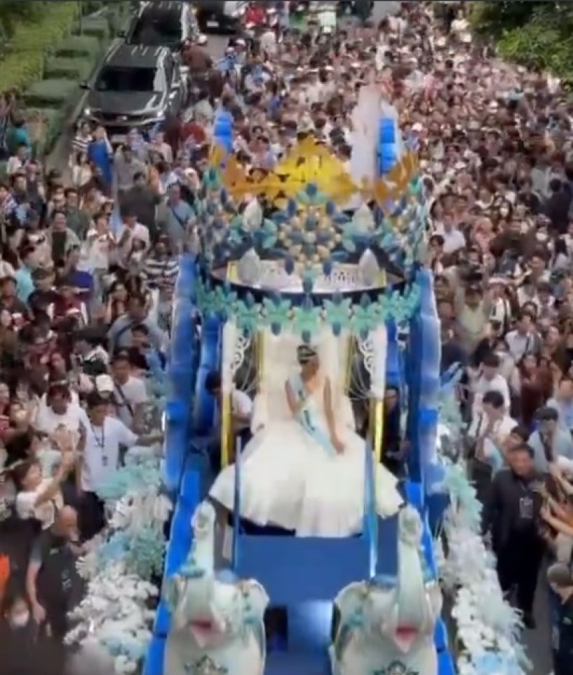 ยิ่งใหญ่สมเกียรติ บรรยากาศขบวนรถแห่ต้อนรับ โอปอล สุชาตา Miss World 2025
