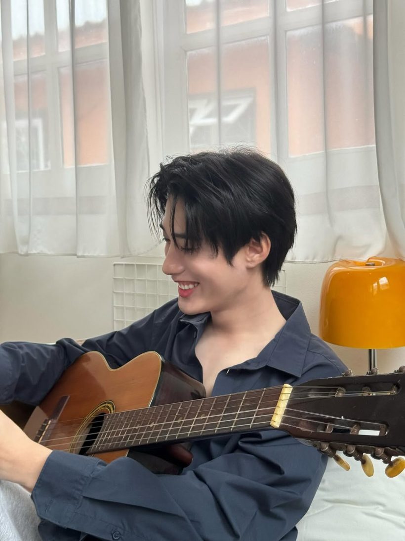 หล่อไม่ธรรมดา หลานชายท่านเรวัช ดีกรีดาราดาวรุ่งพุ่งเเรง!