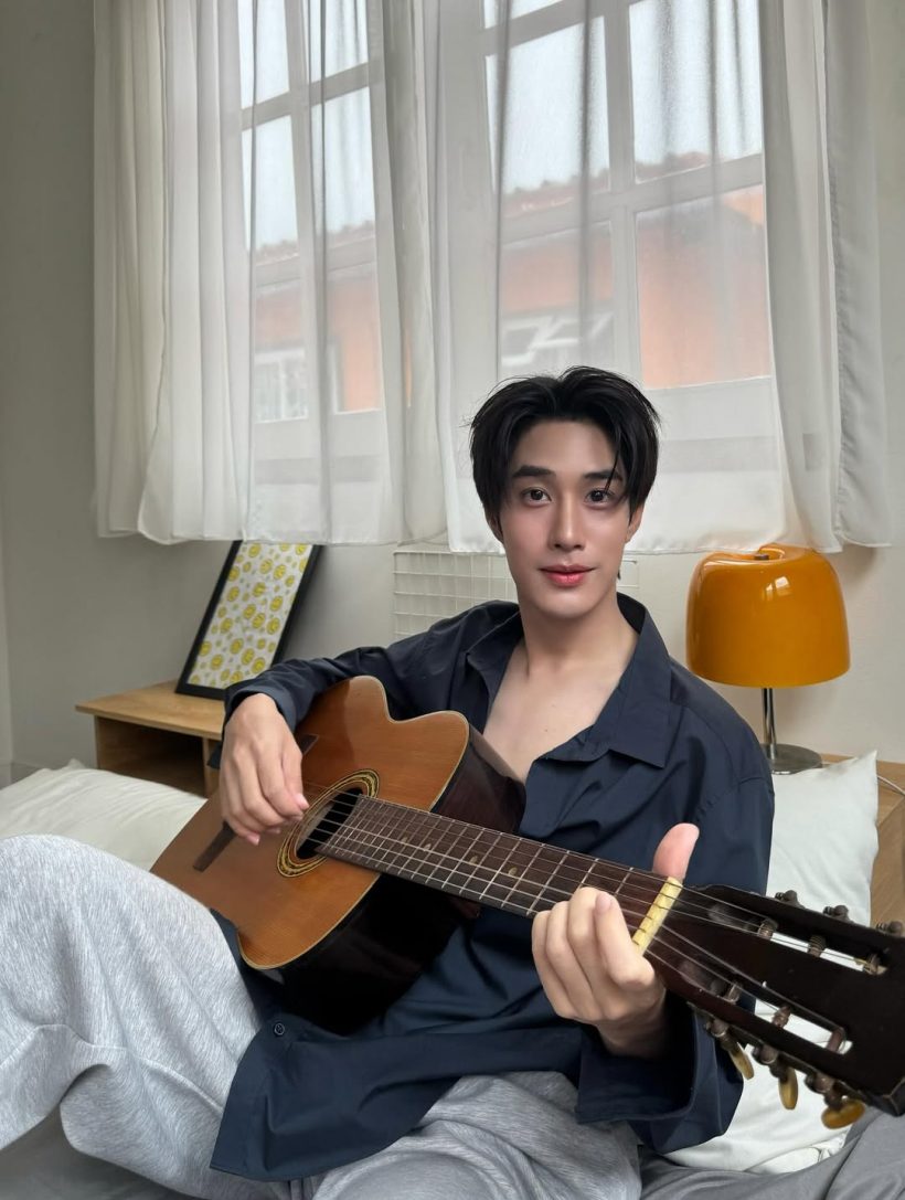 หล่อไม่ธรรมดา หลานชายท่านเรวัช ดีกรีดาราดาวรุ่งพุ่งเเรง!