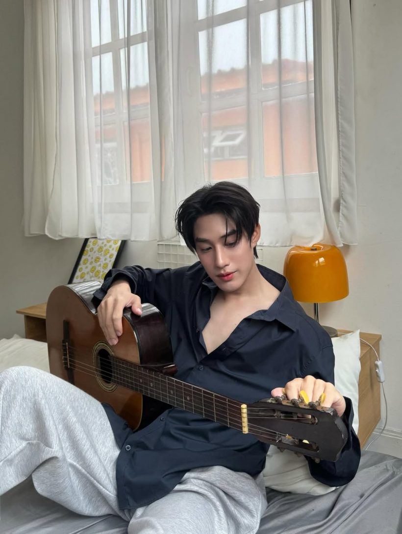 หล่อไม่ธรรมดา หลานชายท่านเรวัช ดีกรีดาราดาวรุ่งพุ่งเเรง!