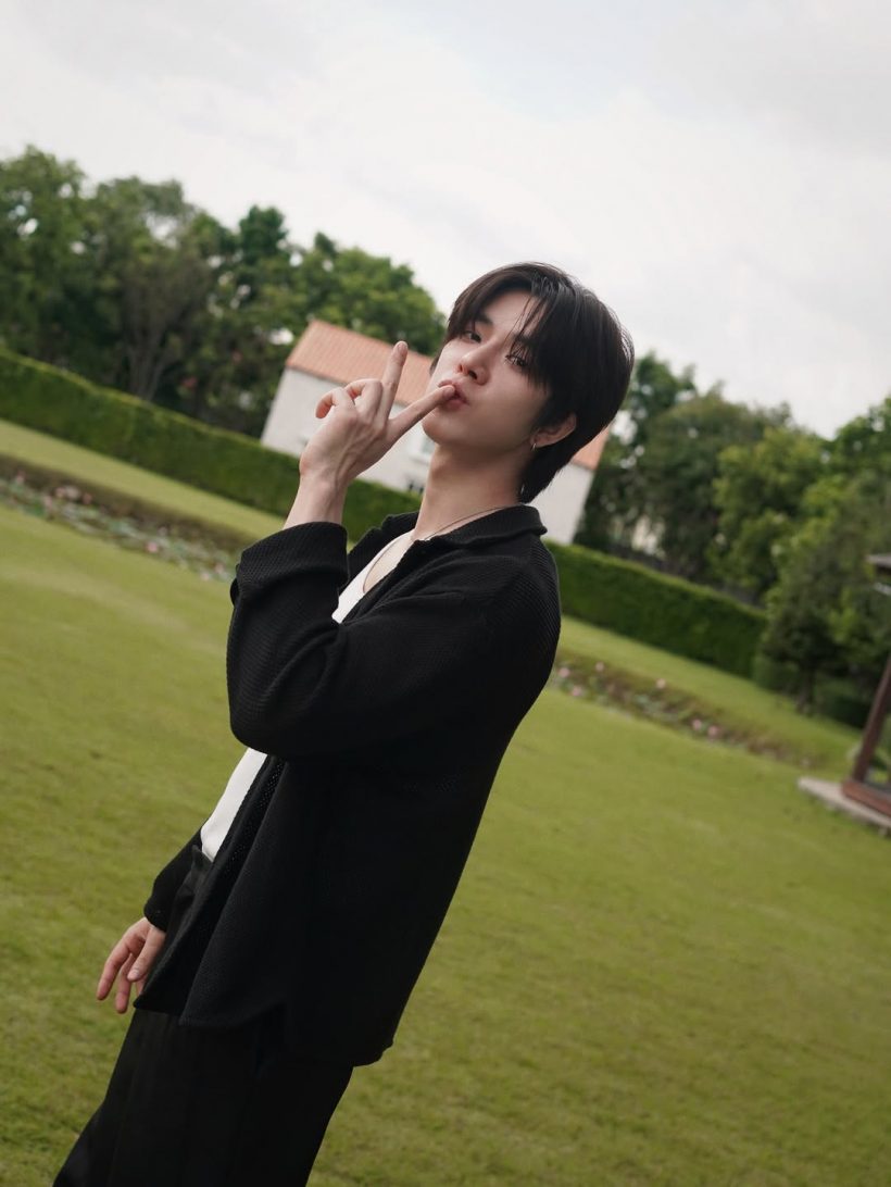 สู้ชีวิตมาก! จากเด็กขายลอตเตอรี่ สู่พระเอกดาวรุ่งพุ่งแรงคนนี้?