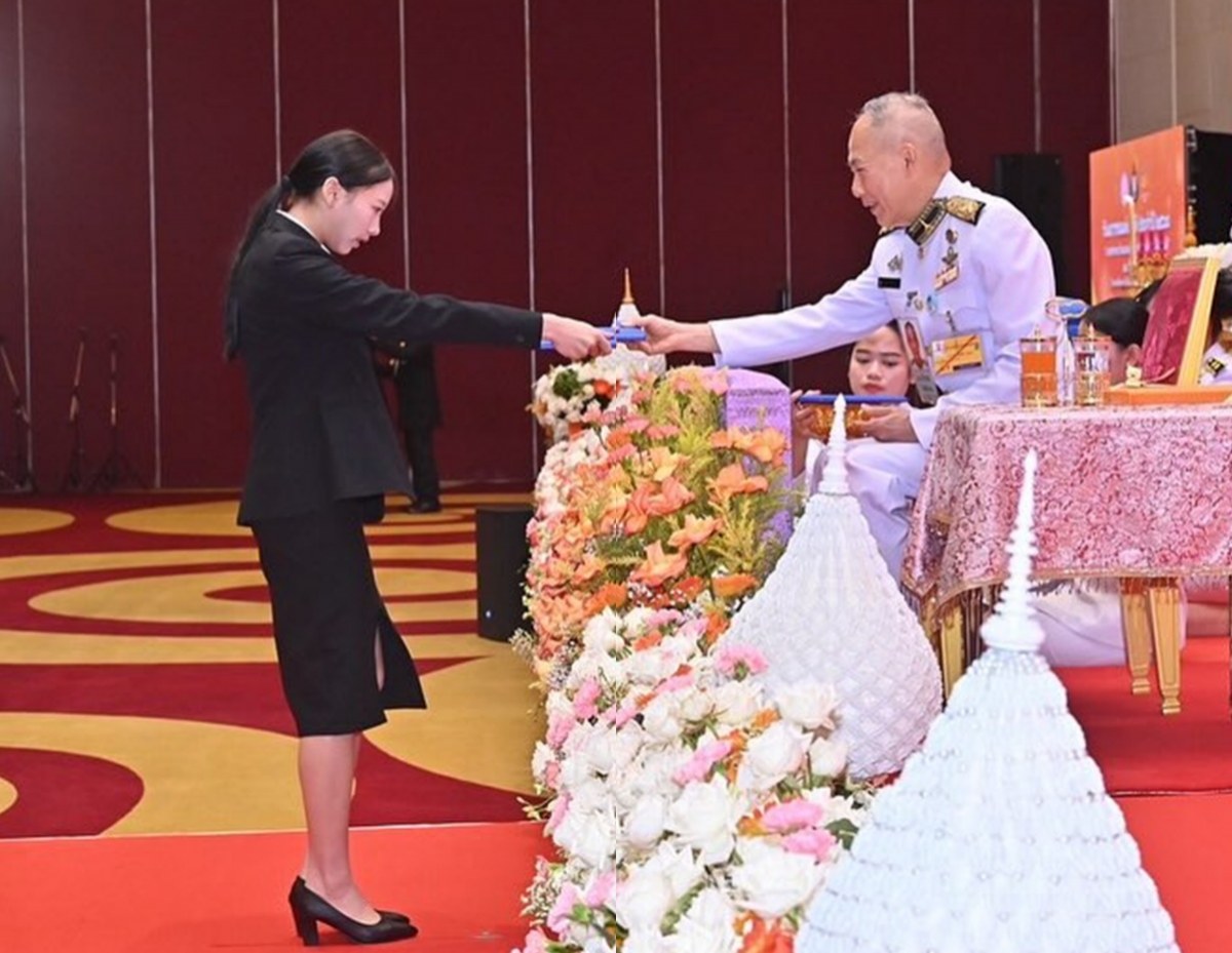 สุดภูมิใจ ลูกสาวดาราดัง รับรางวัลเยาวชนดีเด่นแห่งชาติ 2568