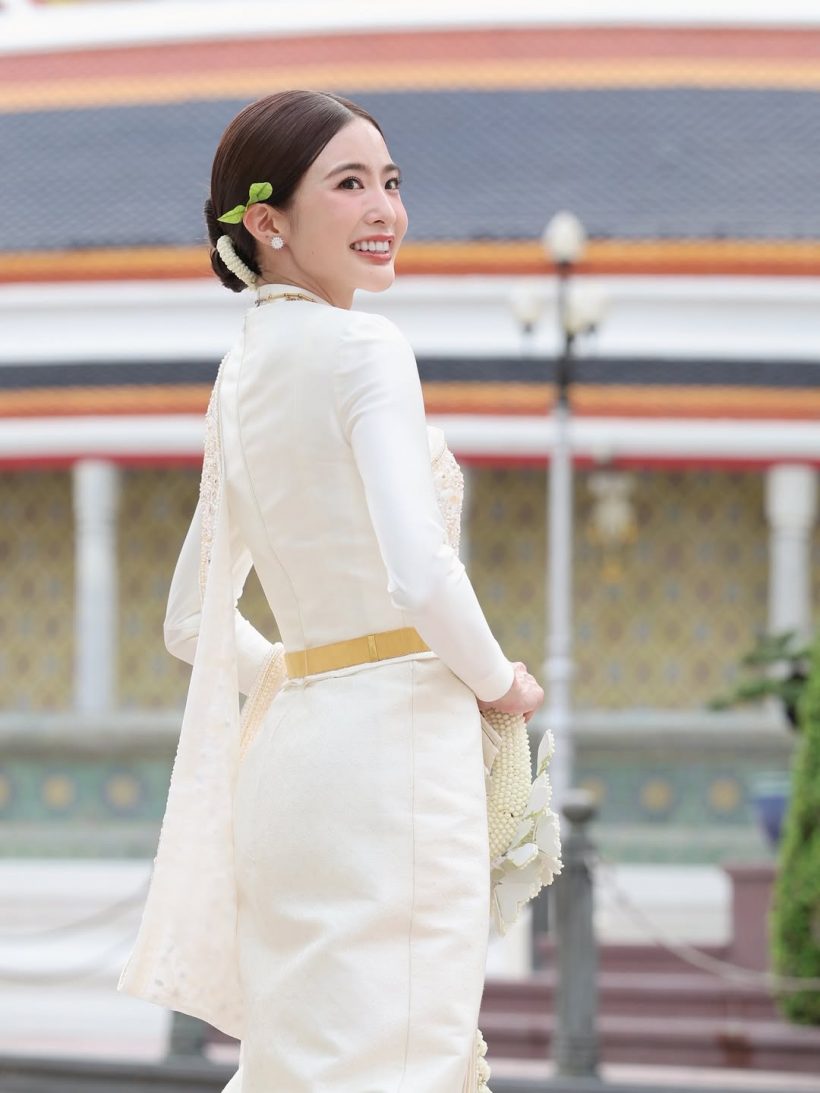 ส่องดีเทลชุดไทย มายด์ ลภัสลัล สวมใส่เข้ารับน้ำสังข์พระราชทาน