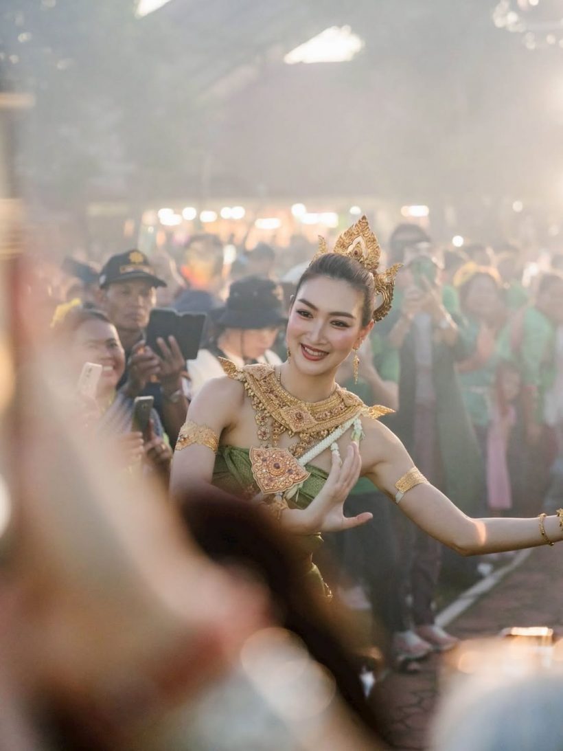 งดงามเกินบรรยาย! แพนเค้ก เขมนิจ รำถวายพญานาคครั้งแรก