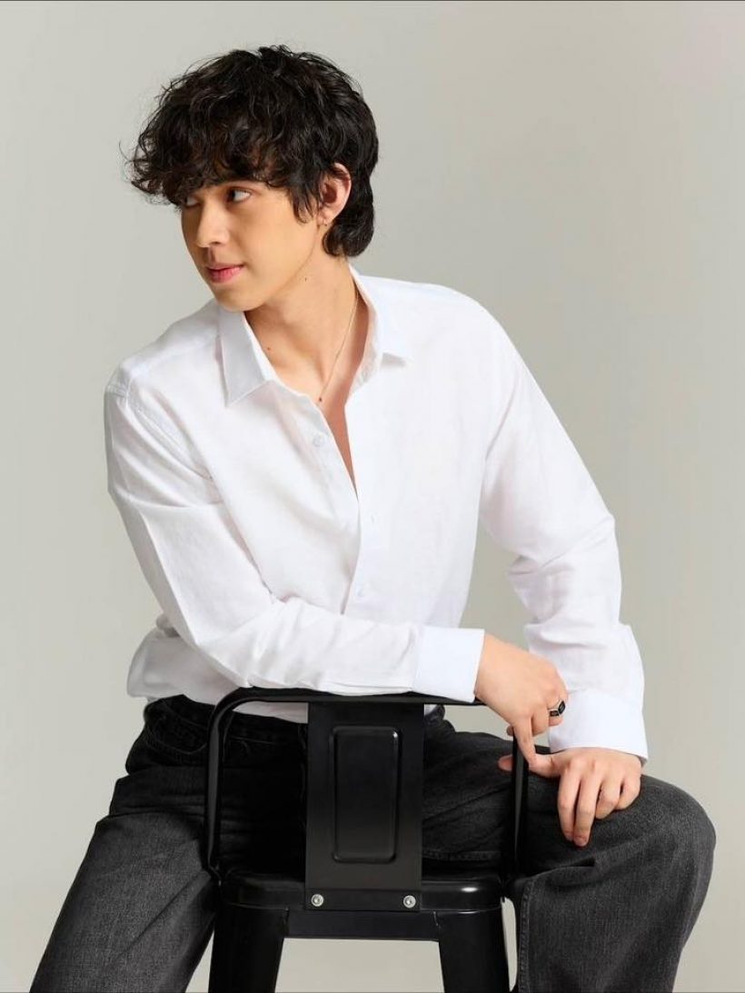 เตรียมแจ้งเกิด! หนุ่มน้อยสุดหล่อ คือลูกชายดารารุ่นใหญ่