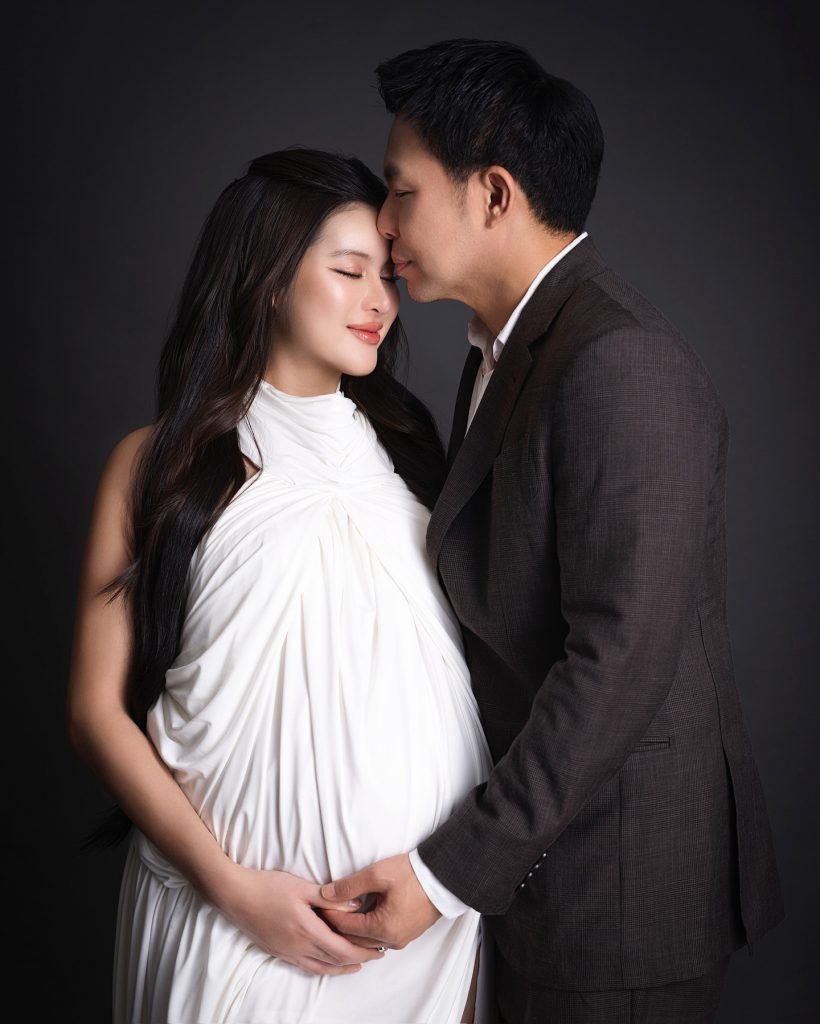 คุณพ่อป้ายแดง! หมอสอง ยิ้มแก้มแตก ภรรยาคลอดลูกคนแรกแล้ว!