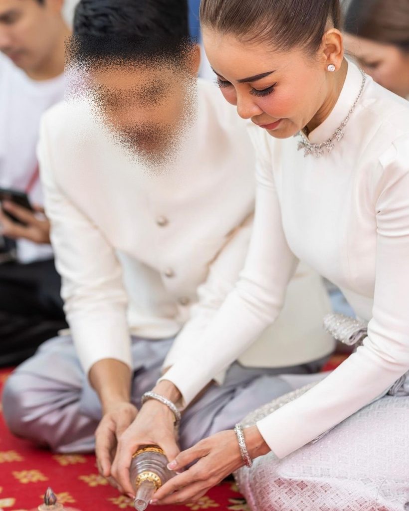 อึ้งทุกช็อต เป็กกี้ เล่าย้อนวันเต่งงาน มดดำฟังเเล้วยังร้องห๊า!