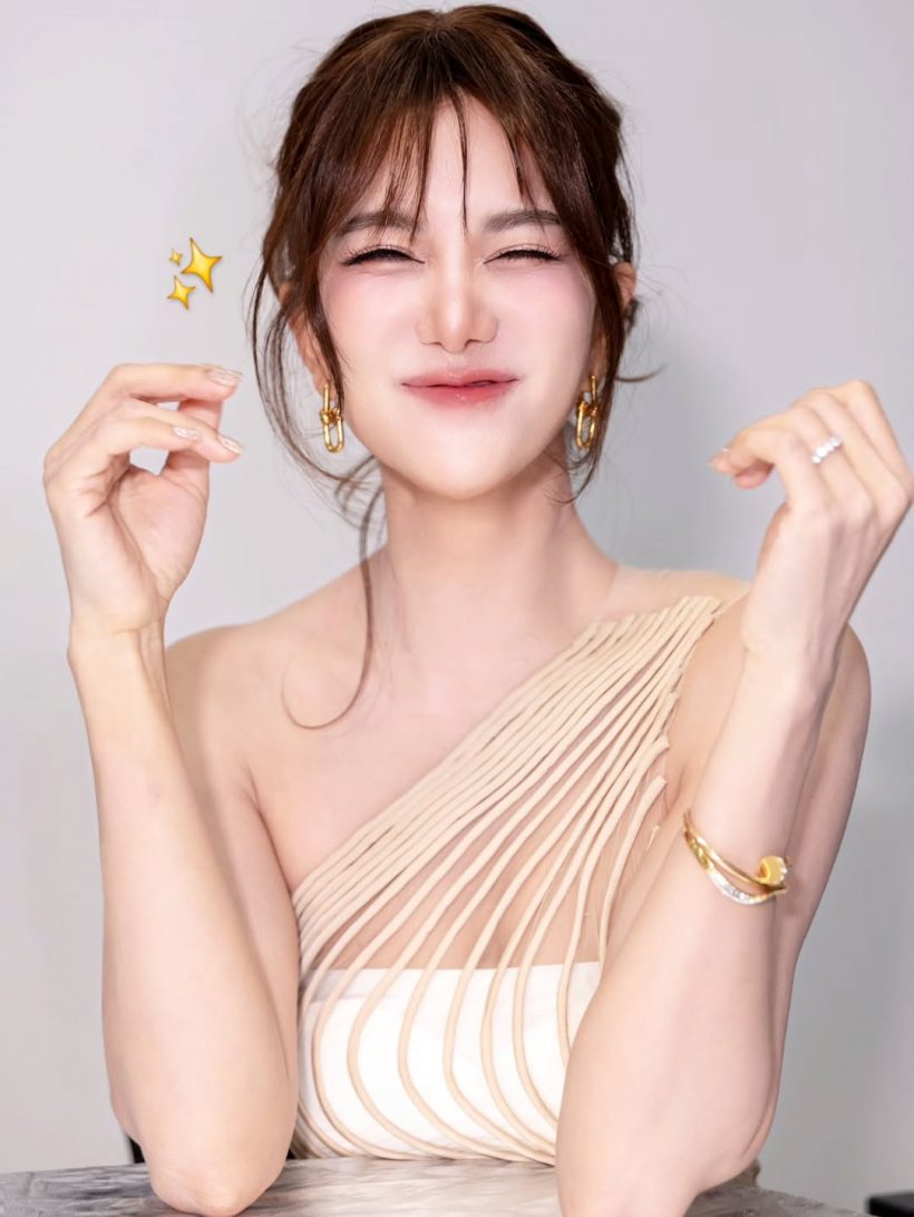 รู้แล้ว!! ทำไม ก้อย รัชวิน สวยขึ้นแถมหน้าเด็กลงขนาดนี้