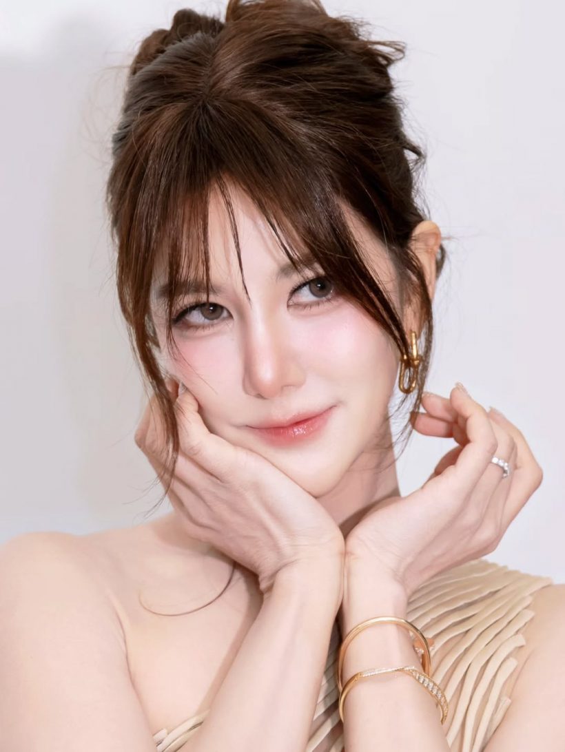 รู้แล้ว!! ทำไม ก้อย รัชวิน สวยขึ้นแถมหน้าเด็กลงขนาดนี้