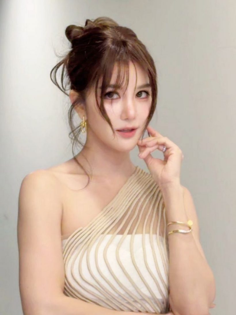 รู้แล้ว!! ทำไม ก้อย รัชวิน สวยขึ้นแถมหน้าเด็กลงขนาดนี้