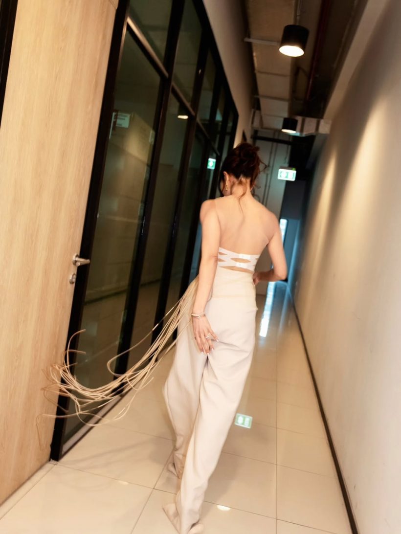 รู้แล้ว!! ทำไม ก้อย รัชวิน สวยขึ้นแถมหน้าเด็กลงขนาดนี้