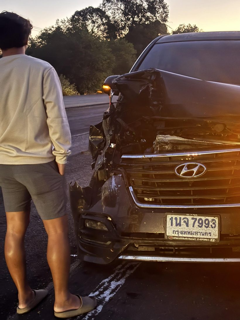 ระทึก! เปิดวินาทีรถตู้ นักร้องสาวดัง เกิดอุบัติเหตุ น่ากลัวมาก