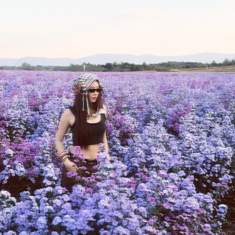 รูปนี้พีคจัด...ชาวเน็ตแซวยับ ซุปตาร์สาวใช้หนุ่มโรงงานถ่ายให้