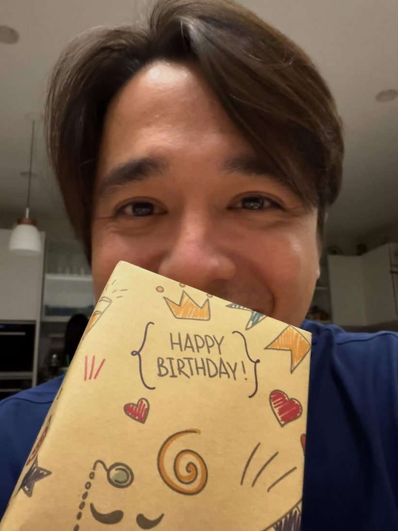 ตื่นเต้นทั้งบ้าน อเล็กซ์ เรนเดลล์ นับวันรอภรรยาให้กำเนิดลูกชายแล้ว