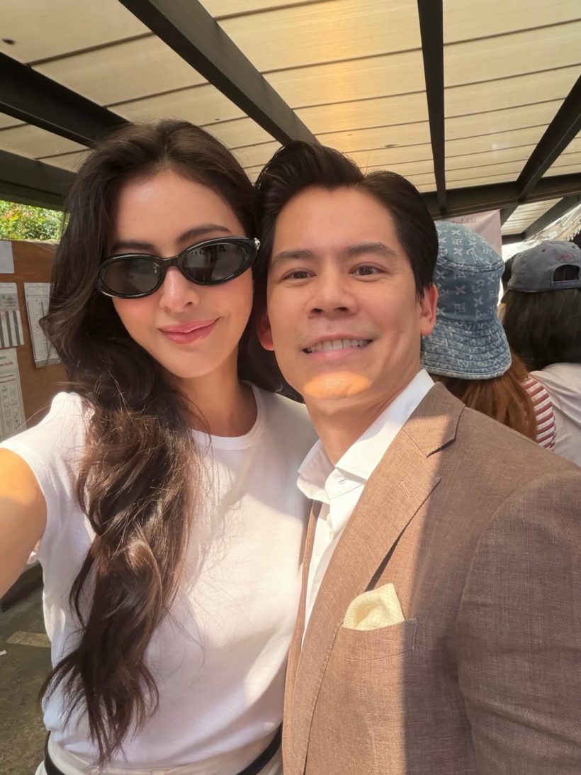 เห็นยัง? ช็อต ศรีริต้า ยกมือไหว้ท่วมหัวก่อน กลางหน่วยเลือกตั้ง