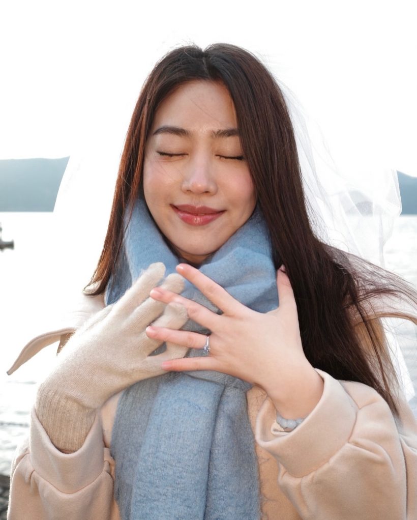 คู่รักมาราธอน คุกเข่าสวมแหวน ปิดตำนานแฟน เลื่อนสู่คู่ชีวิต