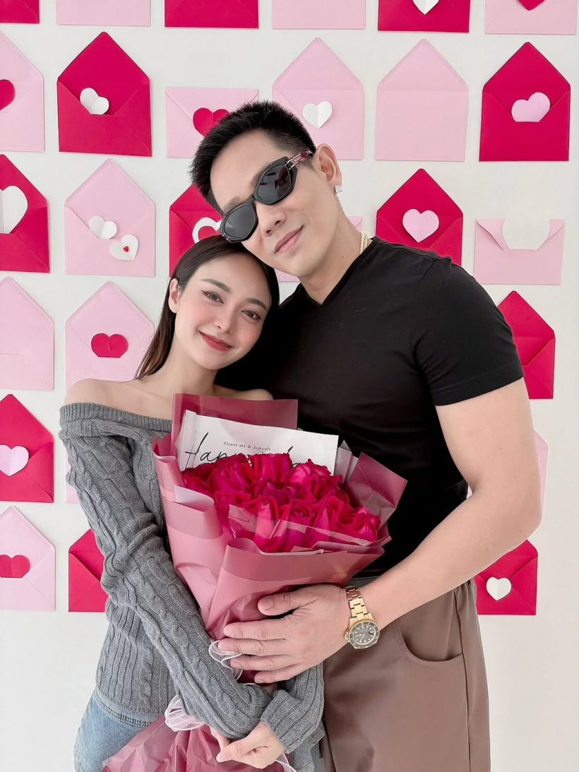 ภาพนี้ชัดเจน นักร้องหนุ่มดัง ยังไม่เลิกแฟนสาวรุ่นน้อง