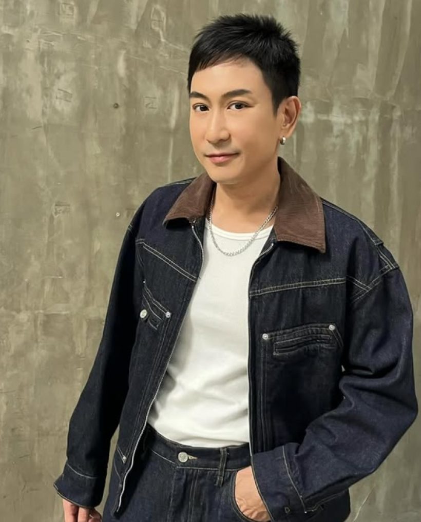 ไม่อายทำกิน! นักร้องหนุ่มดัง สู้ชีวิต นั่งเรียกลูกค้ามาอุดหนุน