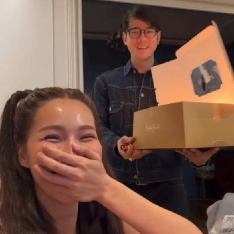 อุ๊ย!! มาริโอ้ หอบเค้กเซอร์ไพรส์จันจิ นี่ล่ะ(ว่าที่)เจ้าสาว