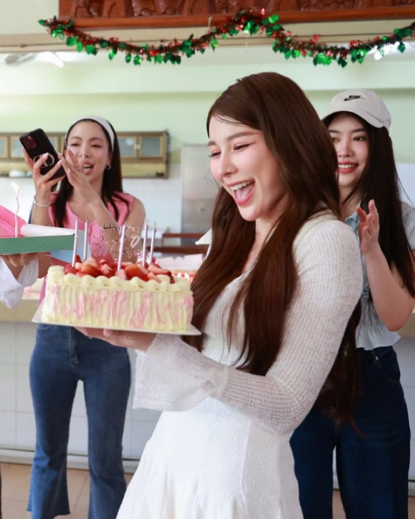 จันจิ ฉลองวัย 35 ปีเรียบง่าย หวังเป็นประโยชน์ใครสักคนบนโลก