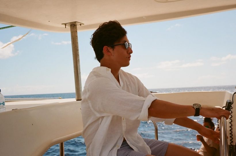 เปิดภาพหมอปุณลูกชายดาราดังหล่อเหงาๆ หลังเเม่ลั่นลูกโสดแล้ว