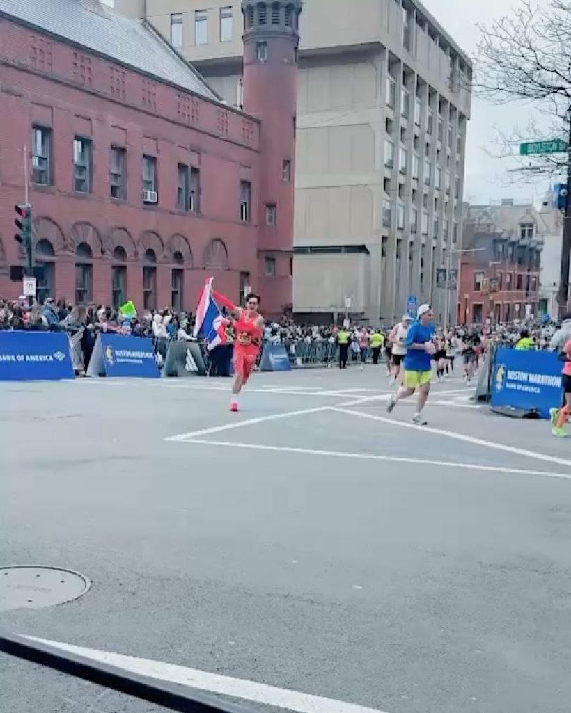 เต้ย พงศกร ผงาดคว้าชัยบอสตันมาราธอน ในเวลาสุดจึ้ง