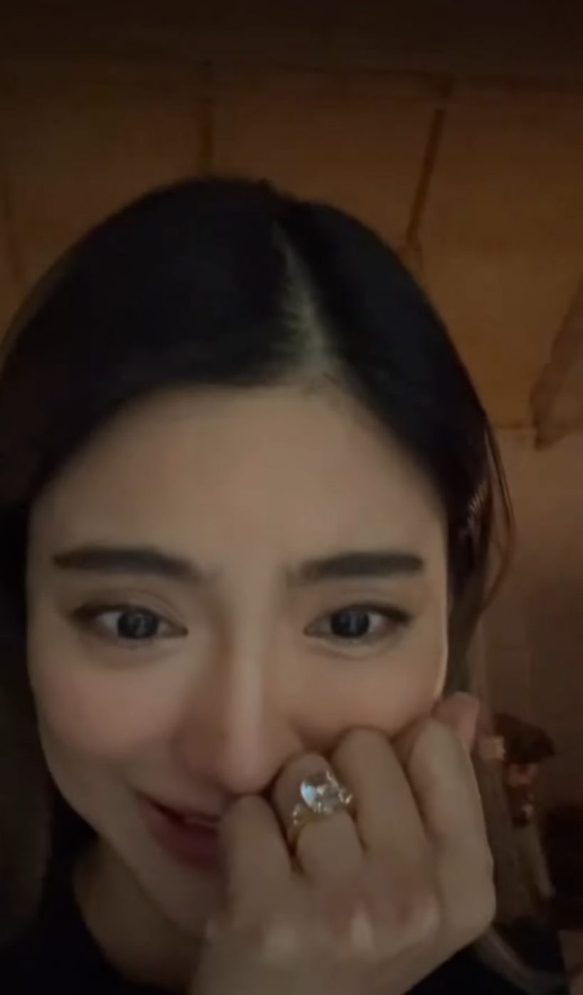 แฟนคลับกรี๊ดสนั่น! เธอคนนี้ รับเล่นละครปะทะ นก สินจัย