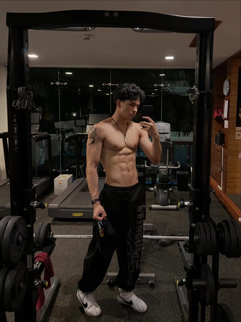เปิดวาร์ปความหล่อ หนุ่มข้างกาย ลำไย สัญชาติคาซัคสถาน