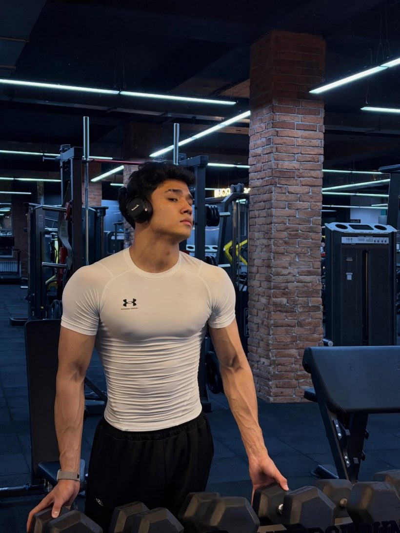 เปิดวาร์ปความหล่อ หนุ่มข้างกาย ลำไย สัญชาติคาซัคสถาน