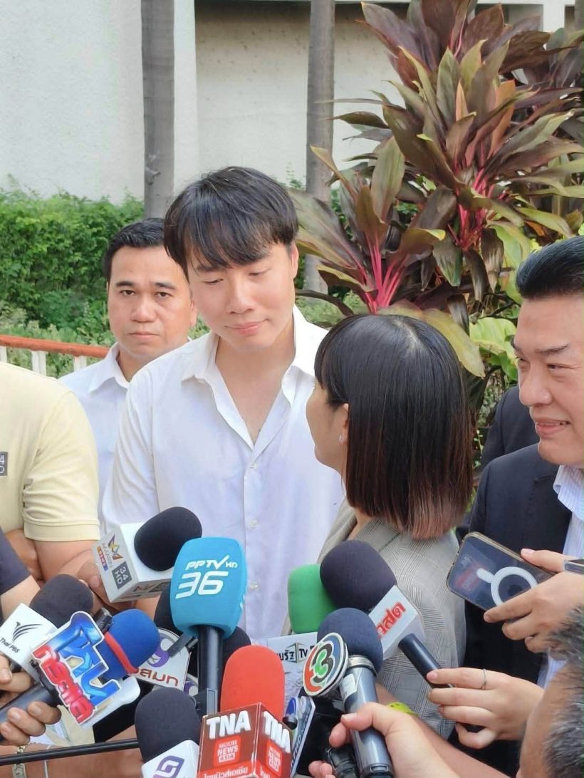 โฉมหน้าคนสำคัญ อยู่เคียงข้าง มิน พีชญา ตั้งเเต่วันเเรกที่เกิดเรื่อง