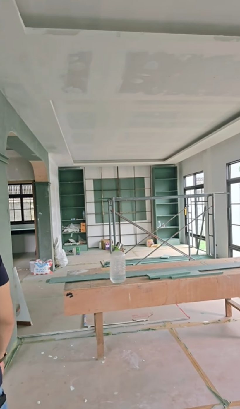 ส่องบ้านหลังใหม่ครอบครัว ทองเจือ หรูอลังการ ไม่ธรรมดา