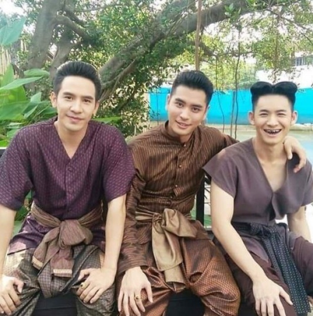 คลิปหลุด! แอบถ่าย พี่หมื่นโป๊ป โอบเอวลูบก้นนักแสดงในกอง บุพเพสันนิวาส! (คลิป)