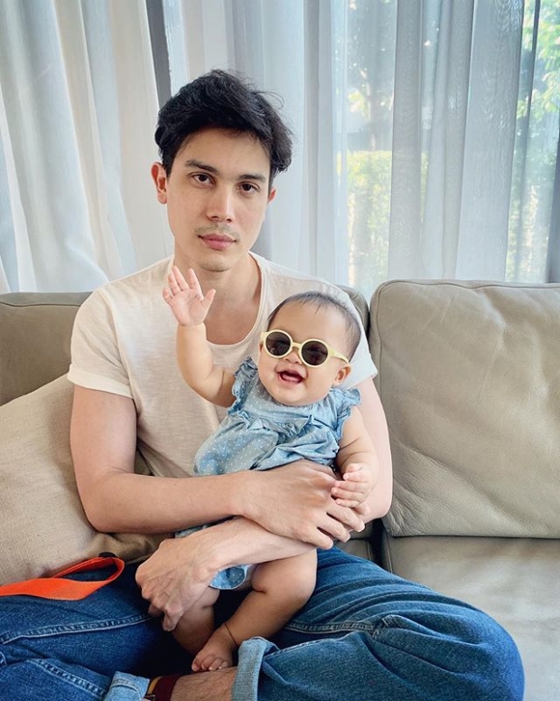 “ซันนี่ สุวรรณเมธานนท์” เผยภาพตอนเล่นกับ  “น้องริสา” ลูกสาวตู่ ภพธร บอกเลยอ่อนโอนสุดๆ