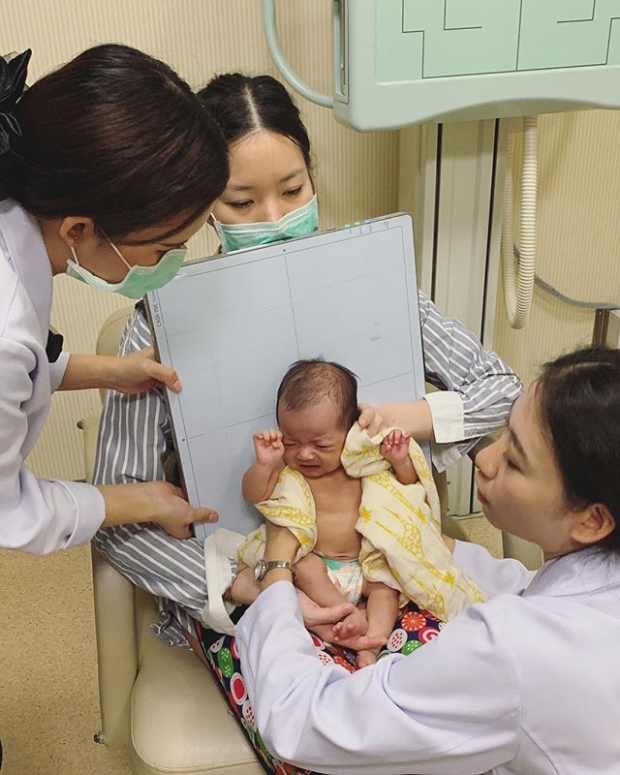 คุณพ่อมือใหม่ “เนม ปราการ” เผยความรู้สึกหลัง! “น้องเรน” ลูกสาววัยเดือนเศษป่วยถึงขั้น “เตรียมผ่าตัด”   