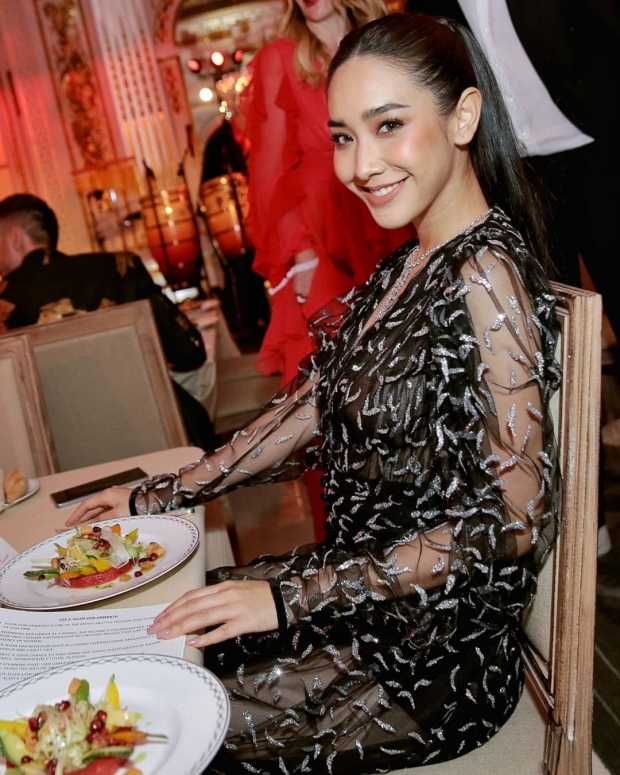  เรียบหรู ดูแพง! มิน-พีชญา บินลัดฟ้ากระทบไหล่คนดัง ในงานเลี้ยงการกุศล Amfar Gala Paris