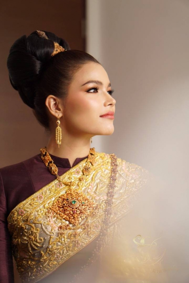 งามอย่างไทย ฟ้าใส  ปวีณสุดา ถ่ายเเบบชุดไทยลงปฎิทิน สวยสะกดทุกสายตา