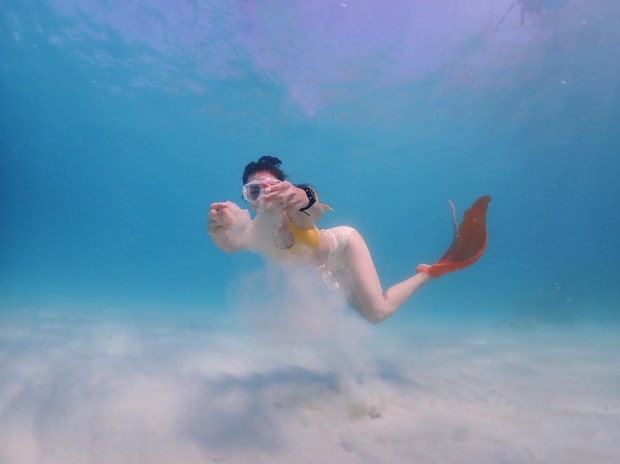 แพนเค้ก อวดหุ่นเป๊ะ โชว์สกิลดำน้ำสุดพริ้ว สวยงามใต้สมุทร!