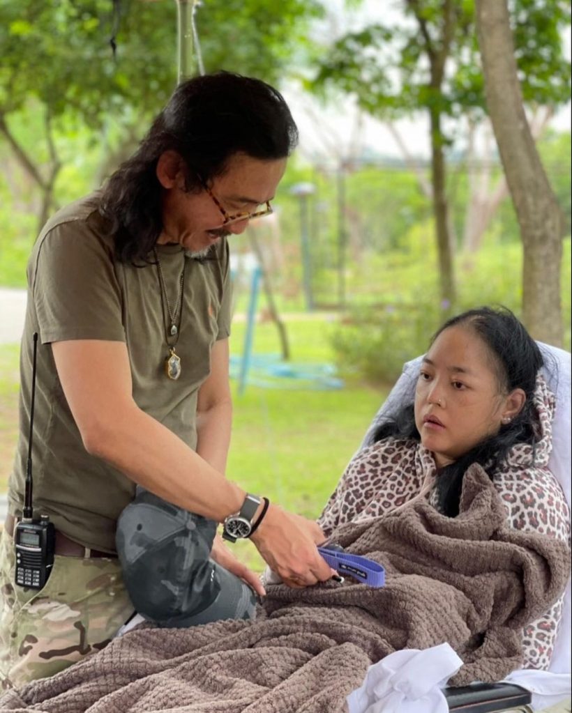 เปิดภาพล่าสุดคุณหญิงแมงมุม-สามี ติดโควิด คนบันเทิงแห่ส่งกำลังใจ