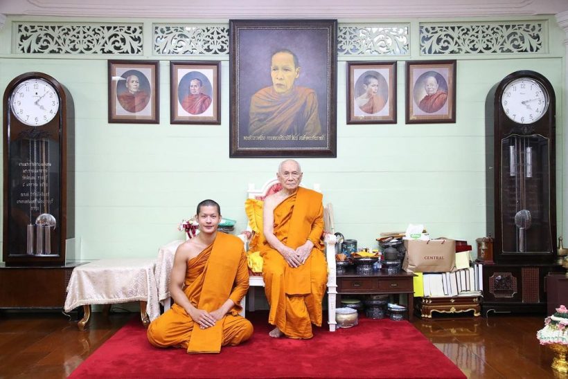 พระเอกดังบวชศึกษาพระธรรม ออกธุดงค์ปักกลดจำวัดในถ้ำ