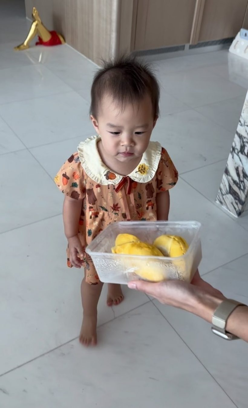   ดูรีแอค น้องมาริน ลูกแม่มิวได้กลิ่นทุเรียนโอ๊ยน่ารักจนใจเจ็บ