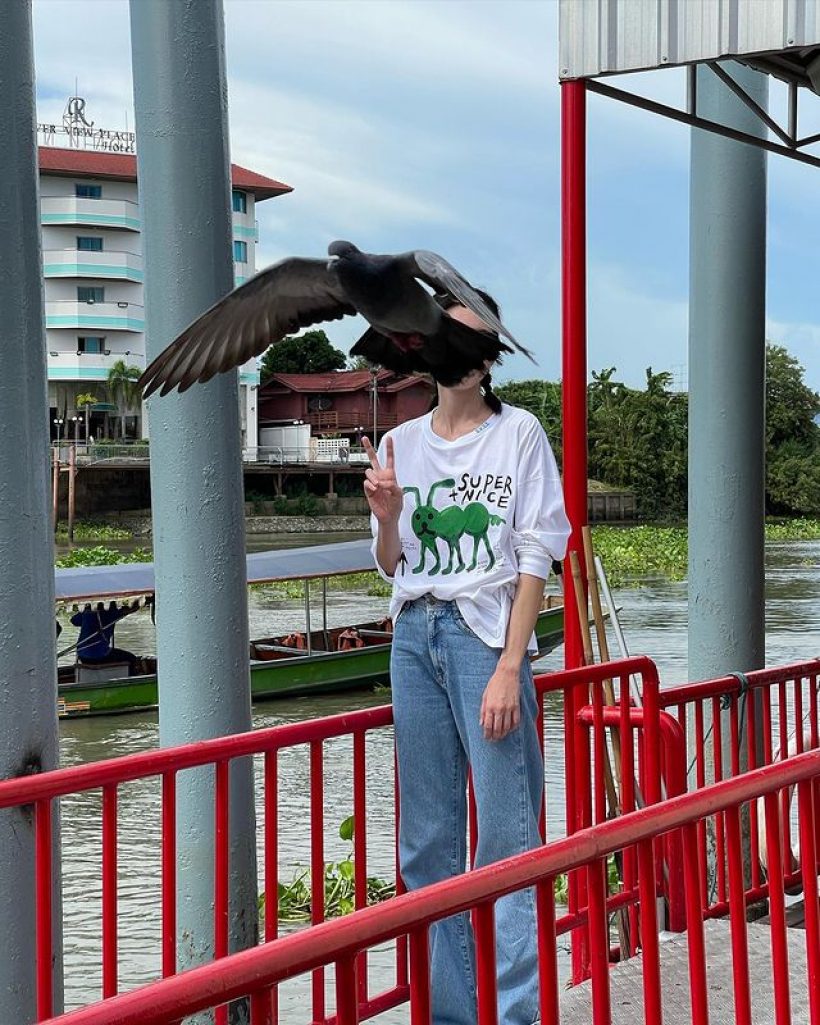 คู่รักมาราธอนจูงมือทำบุญเรียบง่าย อวดช็อตสวีททำคนโสดตายเรียบ