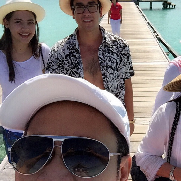 ‘ญาญ่า’ โชว์เซ็กซี่ ควง ‘ณเดชน์’ ถ่ายแบบที่มัลดีฟส์