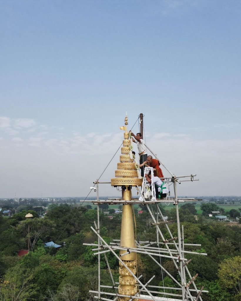 เเห่อนุโมทนา พระเอกมาดเข้มควงภรรยาทำบุญใหญ่หลังเเต่ง