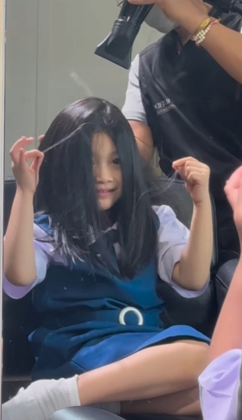 น้องวีจิ ป.1 แล้ว หน้าตาสะสวยออร่าแรง ฉายแววซุปตาร์แต่เด็ก