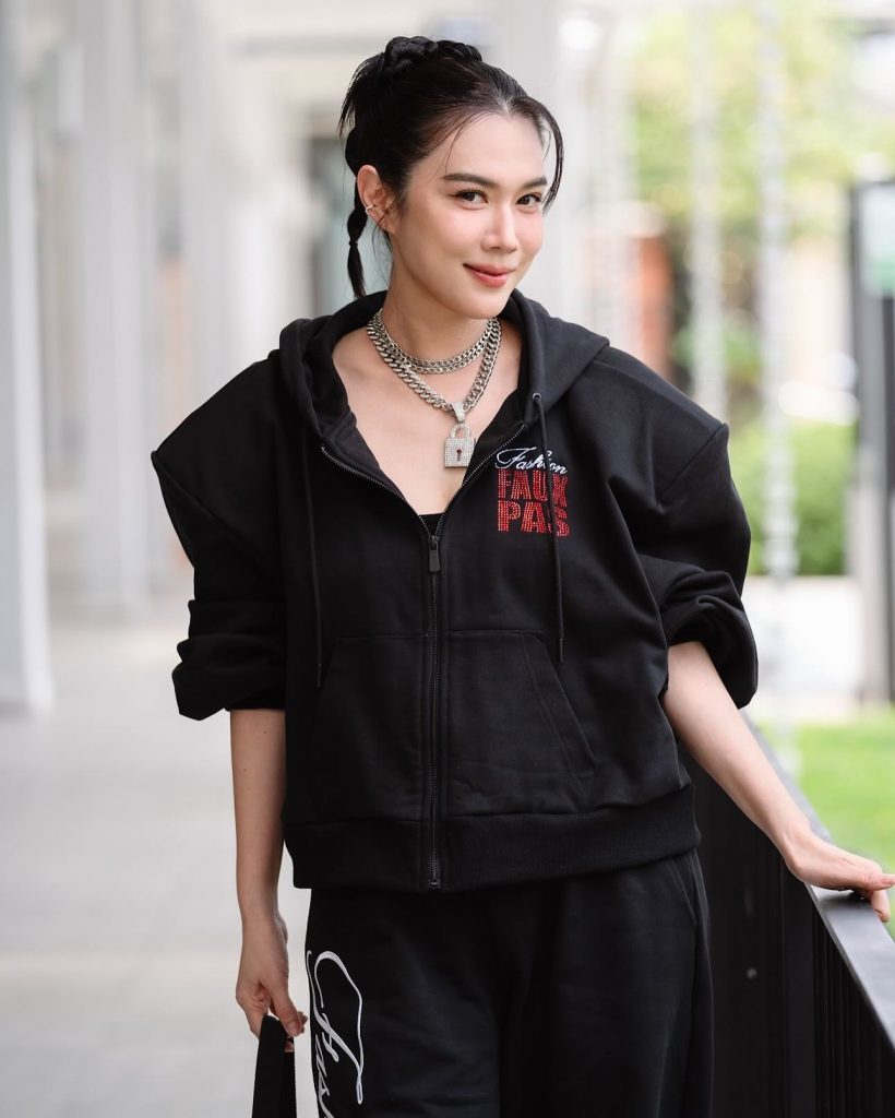 สรุปดราม่าเกิดอะไรขึ้น?เมย์ เฟื่องอารมย์ จากไลฟ์สด แต่เจอคอมเมนต์ติงรัวๆ