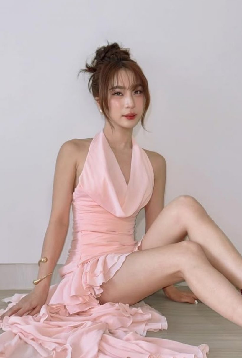 ไม่เคยเห็นมาก่อน!! มุมสาวดังคนนี้เมา หลายคนบอกยังดูดี