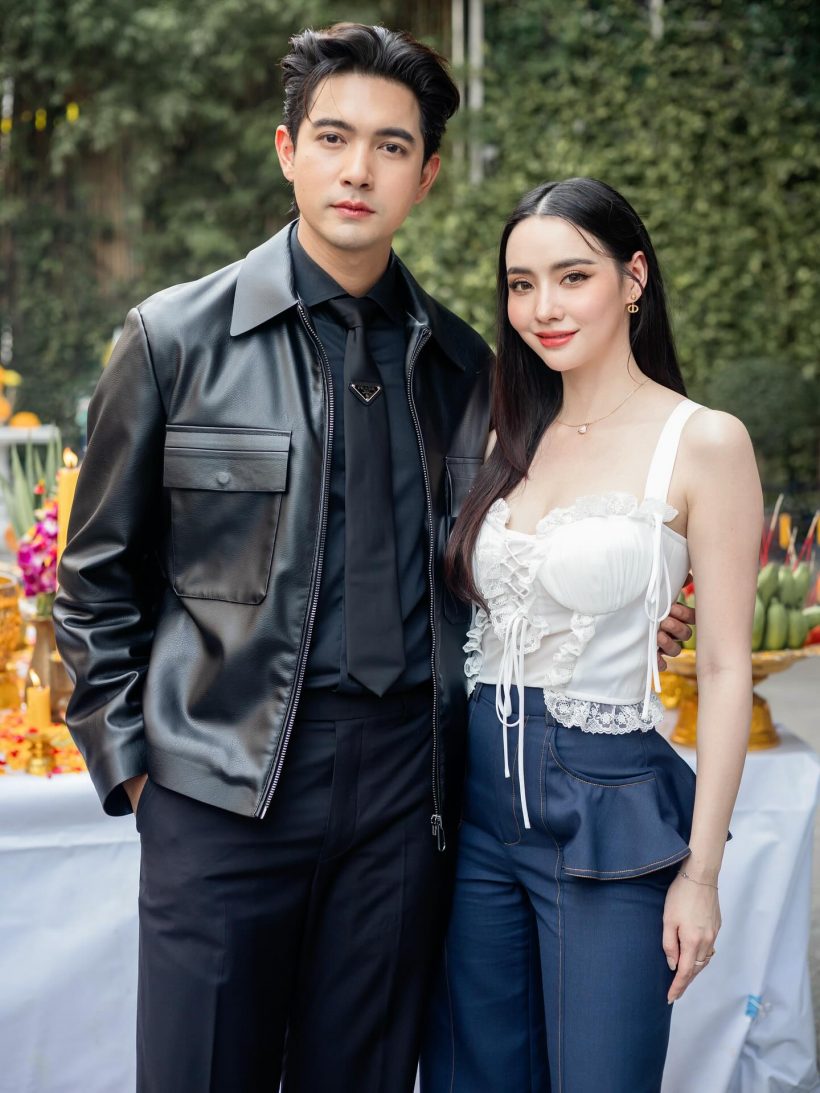 แฟนช่อง7มึนตึ้บ! เข้มมุกดา โผล่จรดปากกาเซ็นต์สัญญาช่องวัน!